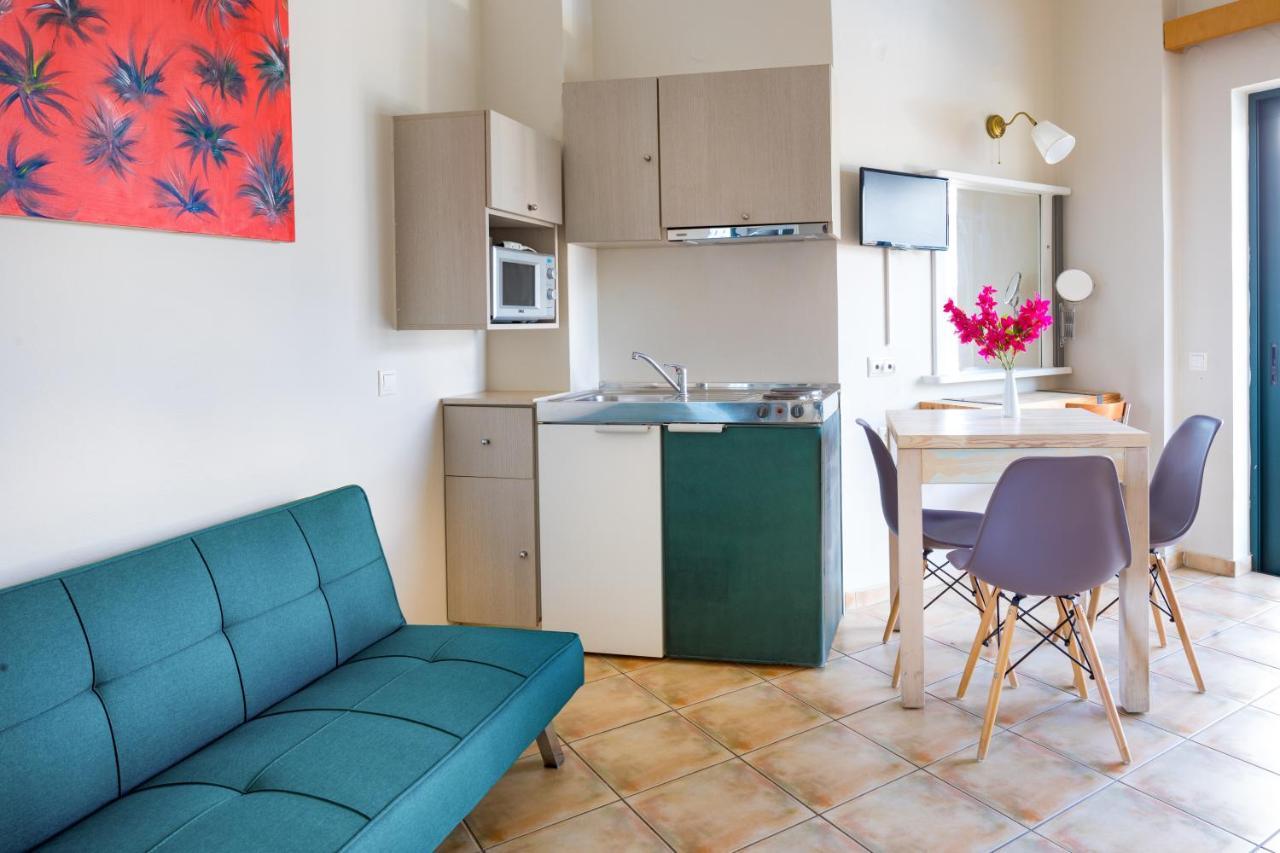 קאטו דרטסו Nireas Hotel מראה חיצוני תמונה