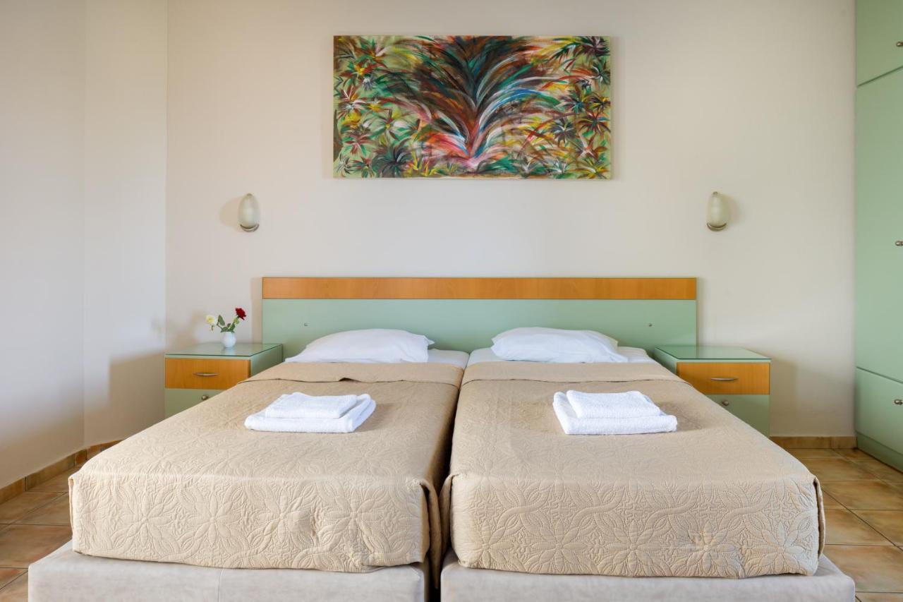 קאטו דרטסו Nireas Hotel מראה חיצוני תמונה