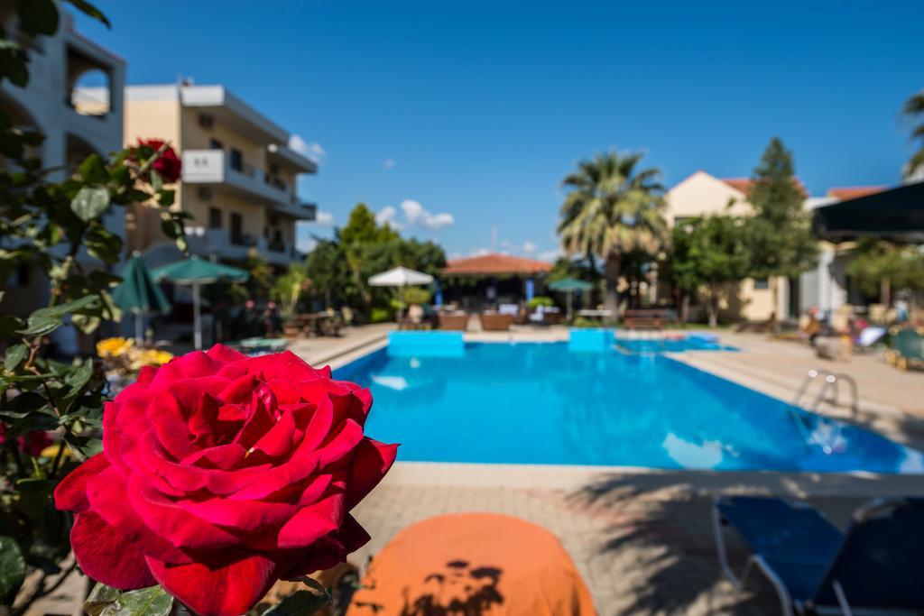 קאטו דרטסו Nireas Hotel מראה חיצוני תמונה