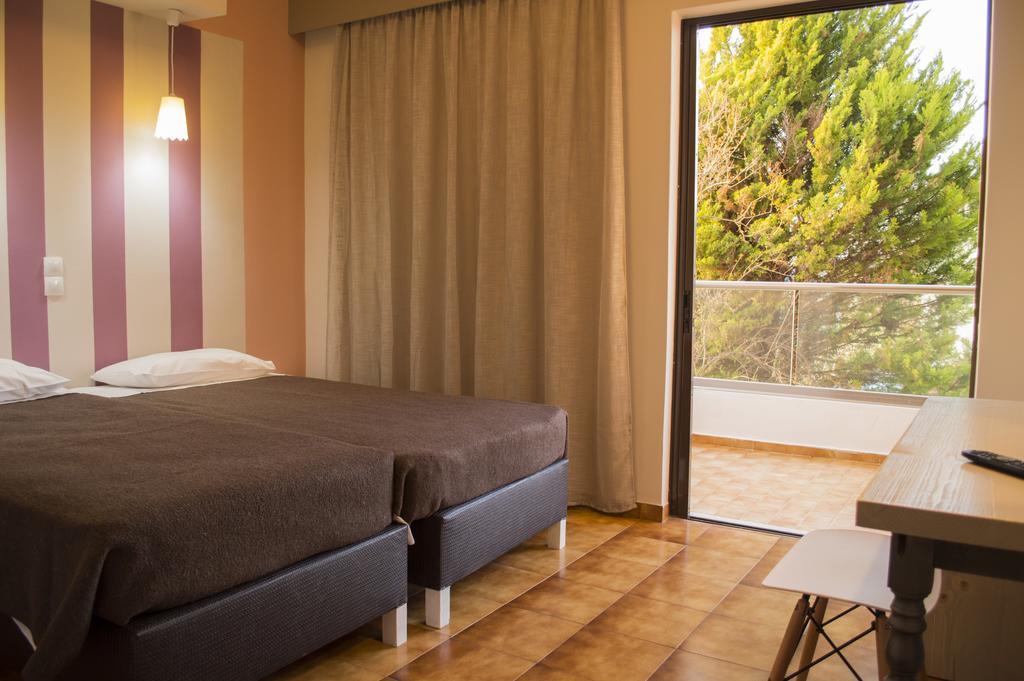 קאטו דרטסו Nireas Hotel מראה חיצוני תמונה